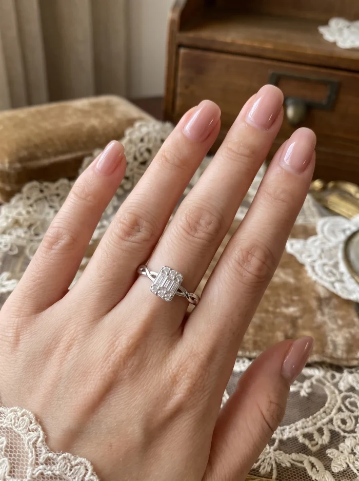 0.32 Karat Baget Yüzük